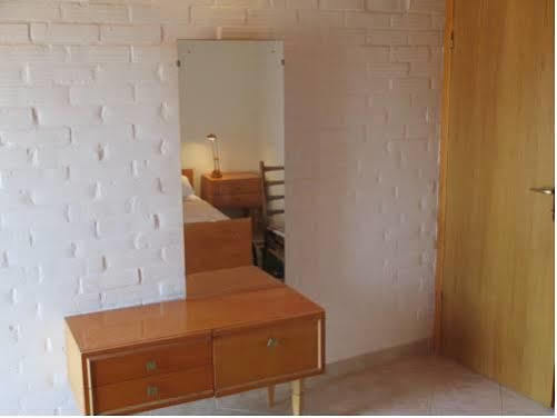 And Zora Apartman *